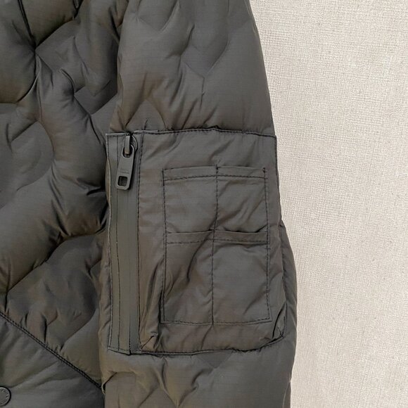 Dolce & Gabbana DG logo-quilted bomber jacket - Picture 6 of 9